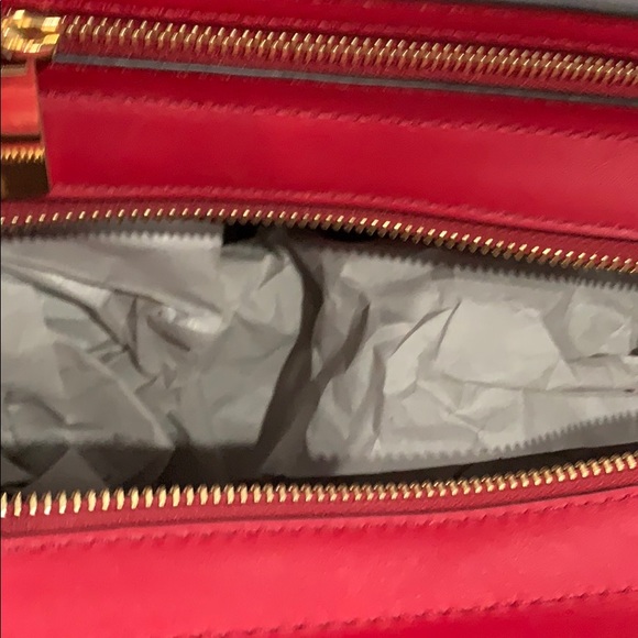 Micheal Kors - Picture 2 of 2